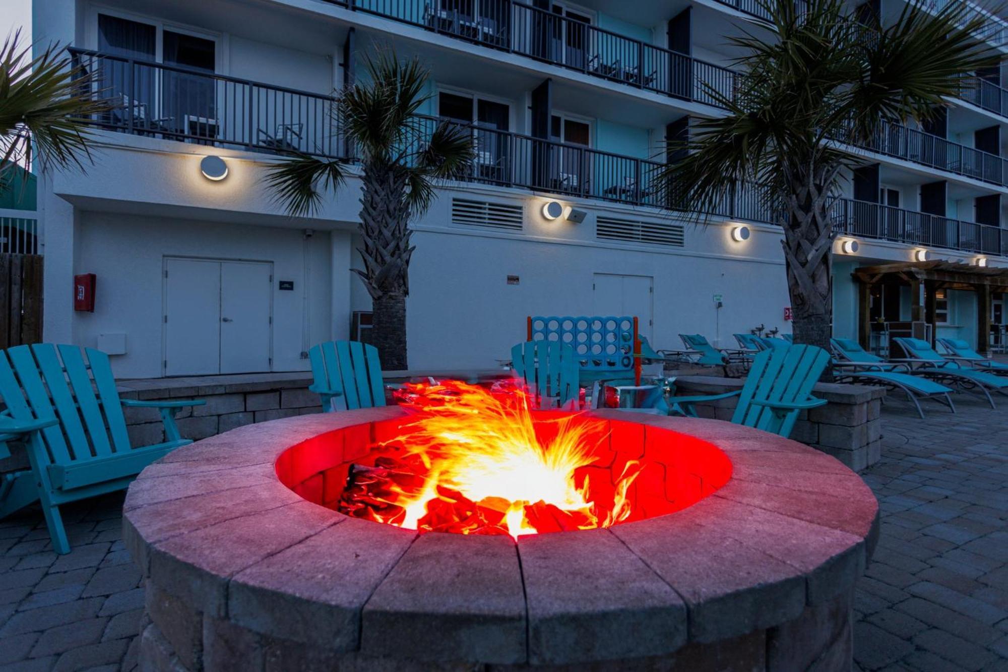 Holiday Inn Resort Oceanfront At Surfside Beach By Ihg Exterior foto