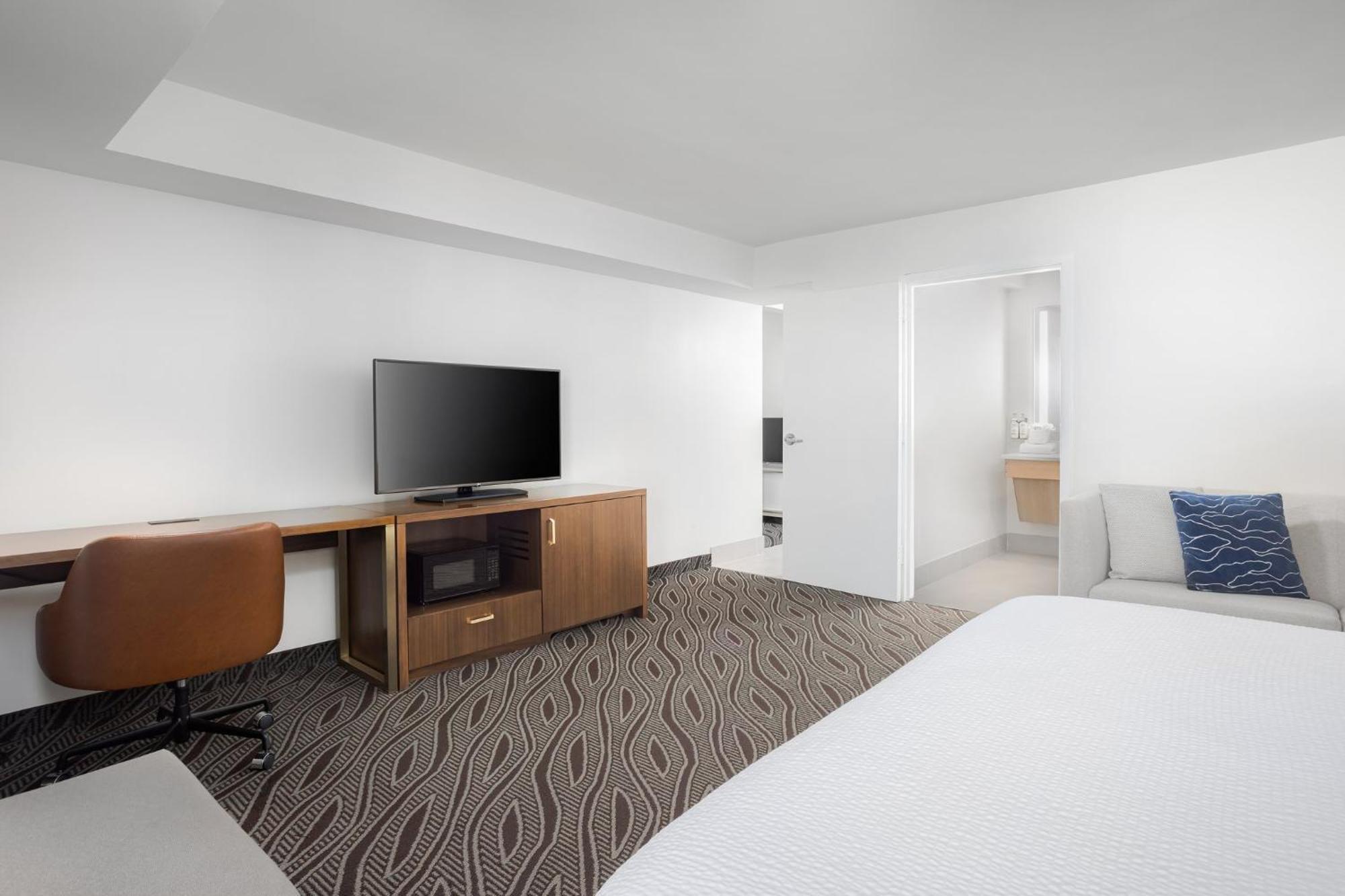Holiday Inn Resort Oceanfront At Surfside Beach By Ihg Exterior foto