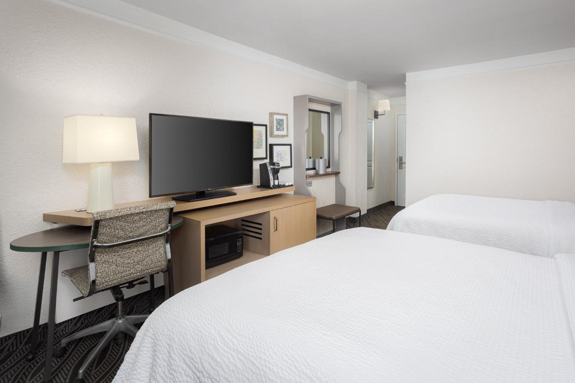Holiday Inn Resort Oceanfront At Surfside Beach By Ihg Exterior foto